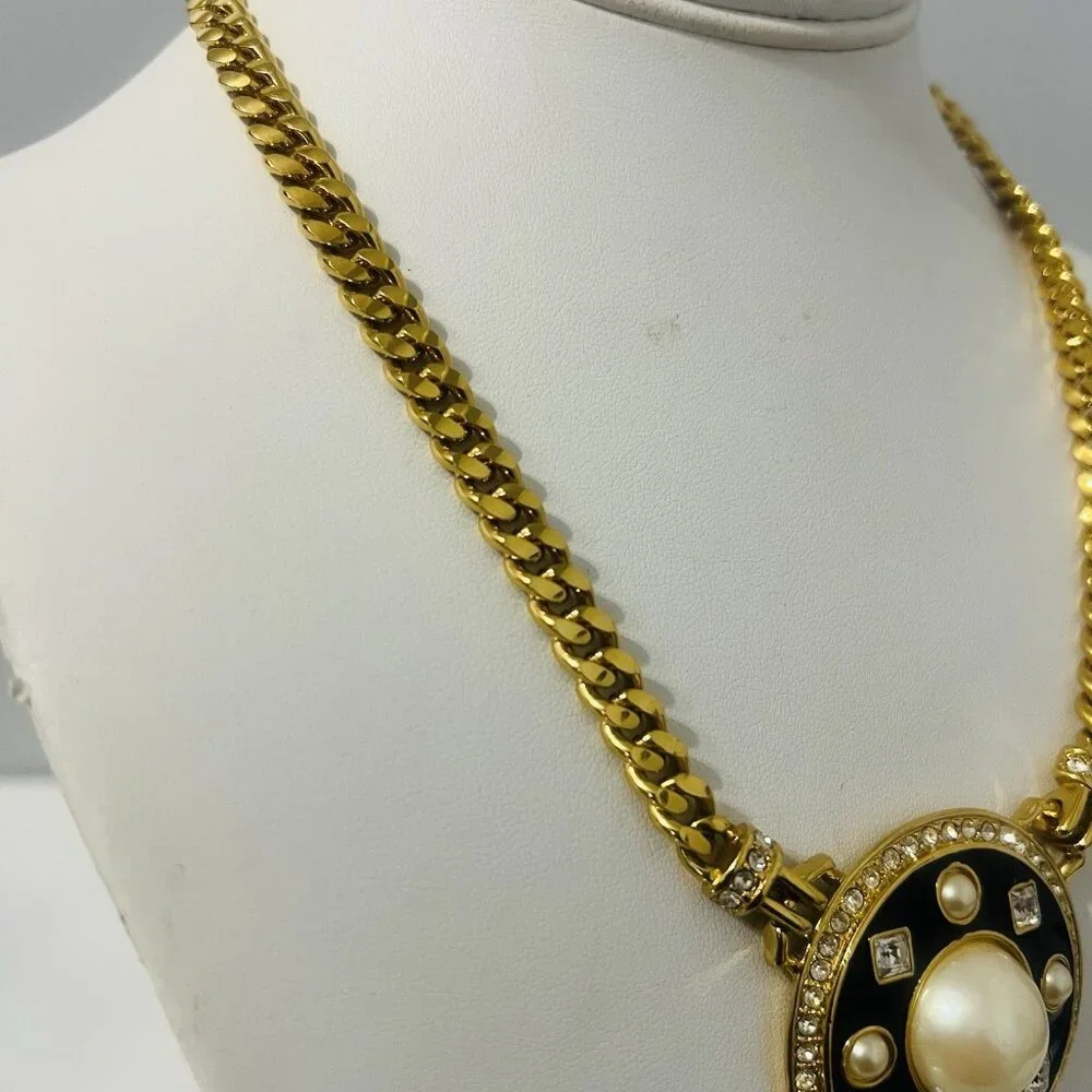 Monet gold tone